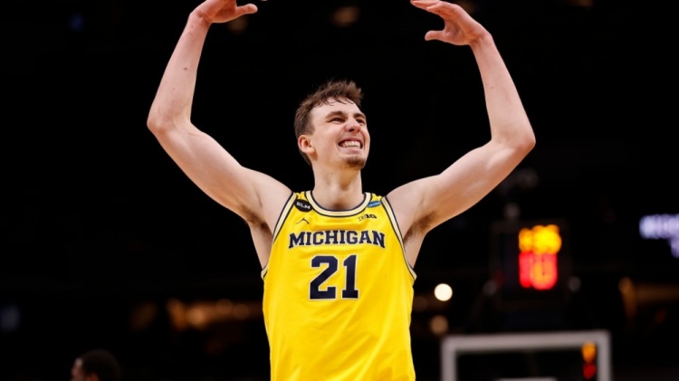 年常规赛的 年常规赛的