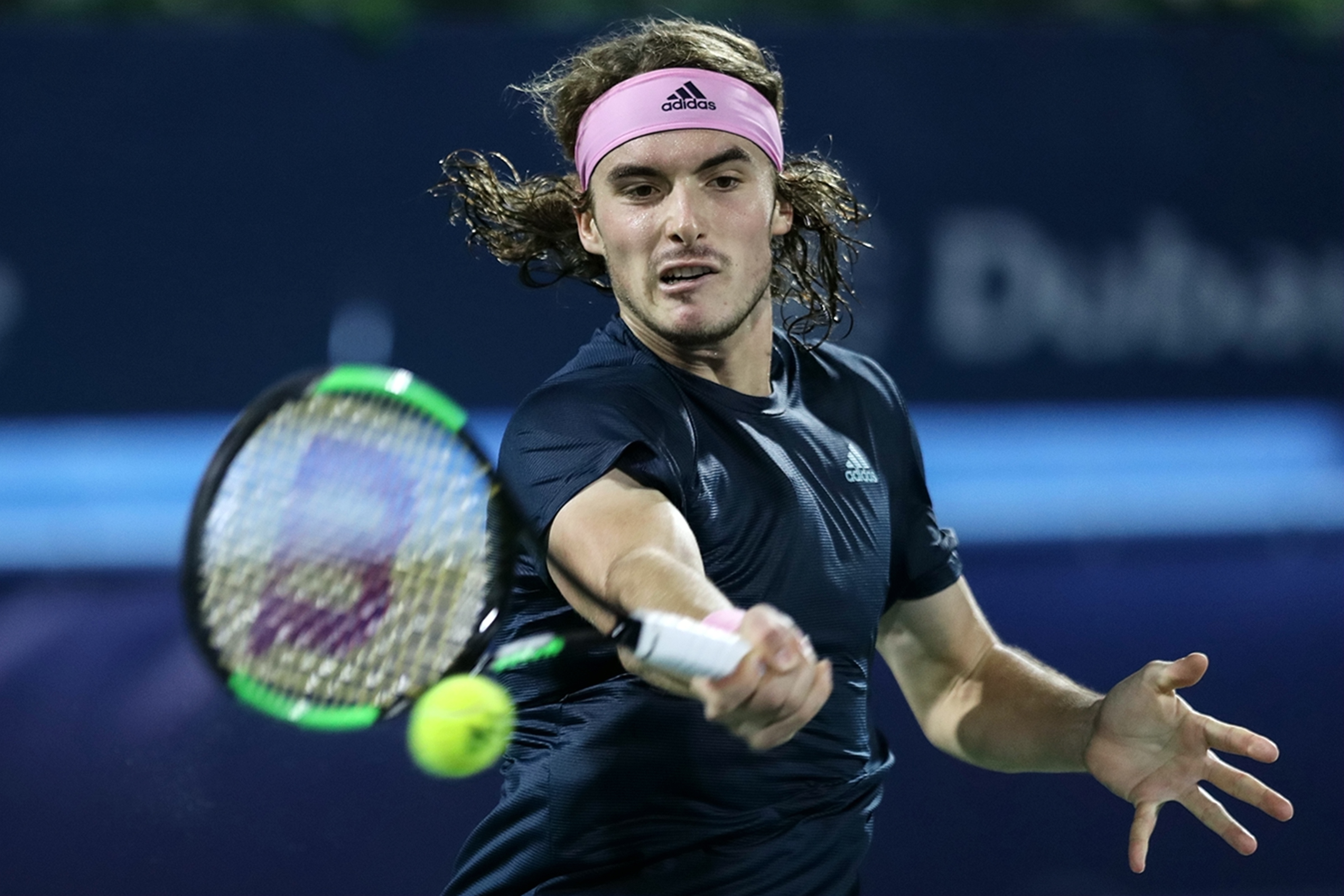 的尊重和警 的尊重和警