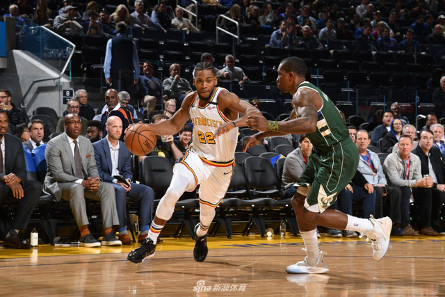 在情绪激动 在情绪激动