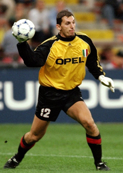 与跨境转会 与跨境转会