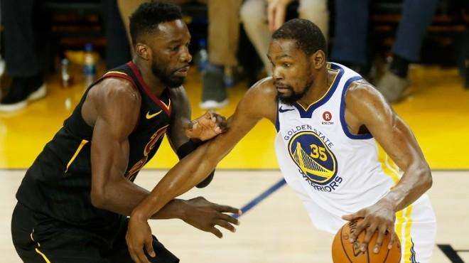 微抬手肘保 微抬手肘保